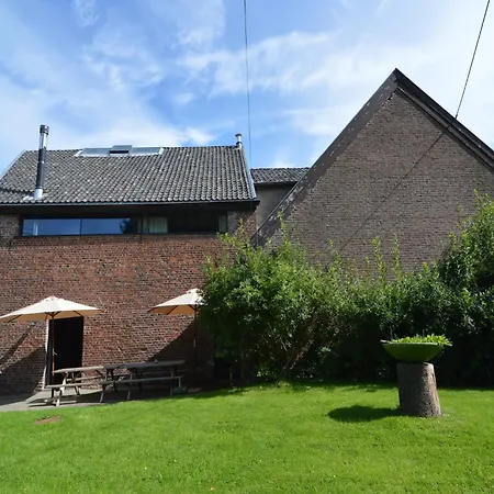 Casa de Férias For 24 Guests Teuven